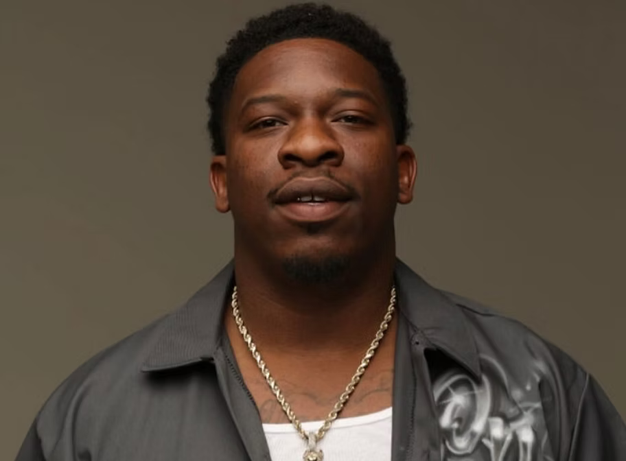 Portrait of ScoobioThaBarber